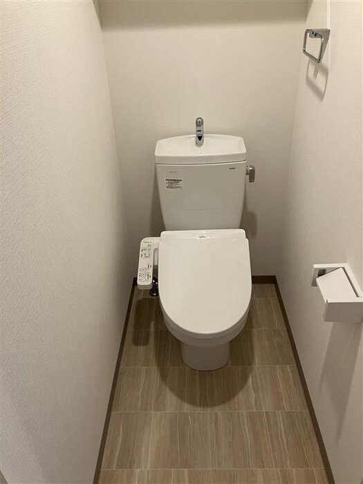 物件内観写真11　(トイレ)