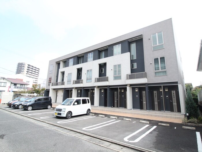 物件外観写真4　(外観写真)