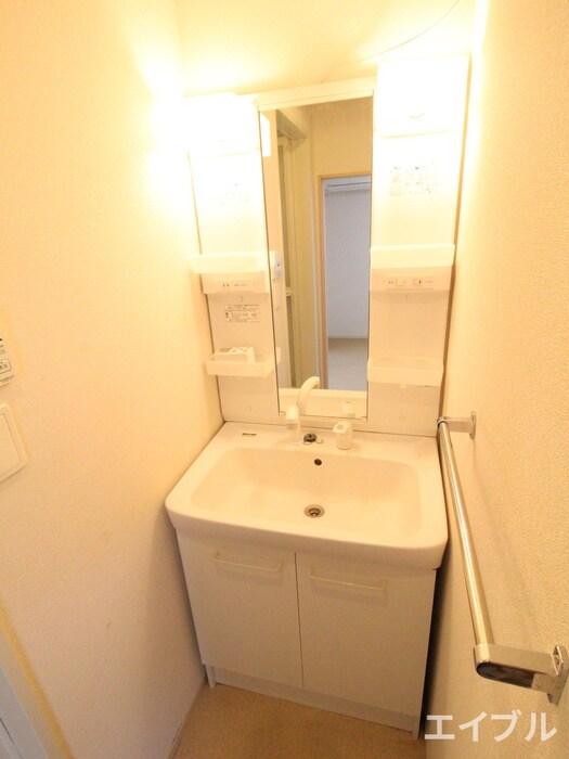 物件内観写真11　(洗面)