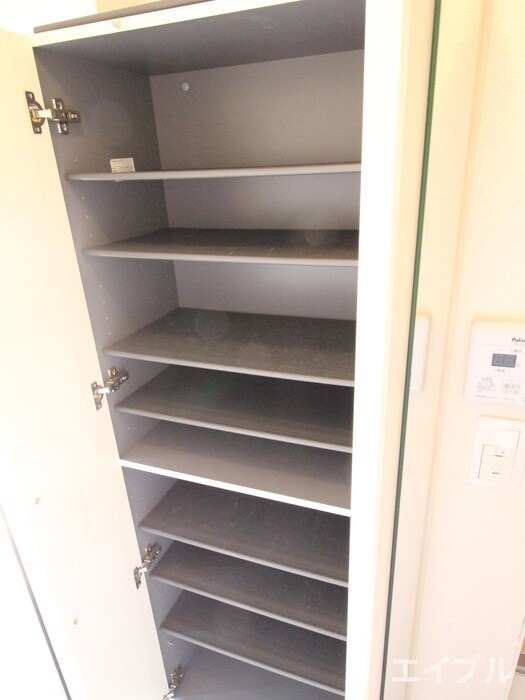 物件内観写真17　(靴箱)