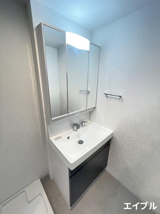 物件内観写真8　(洗面)