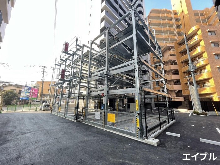 物件外観写真5　(駐車場)