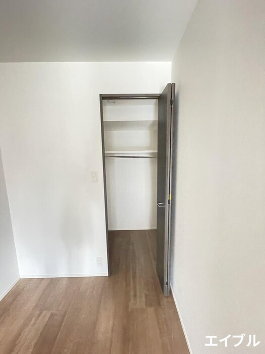 物件内観写真13　(収納)