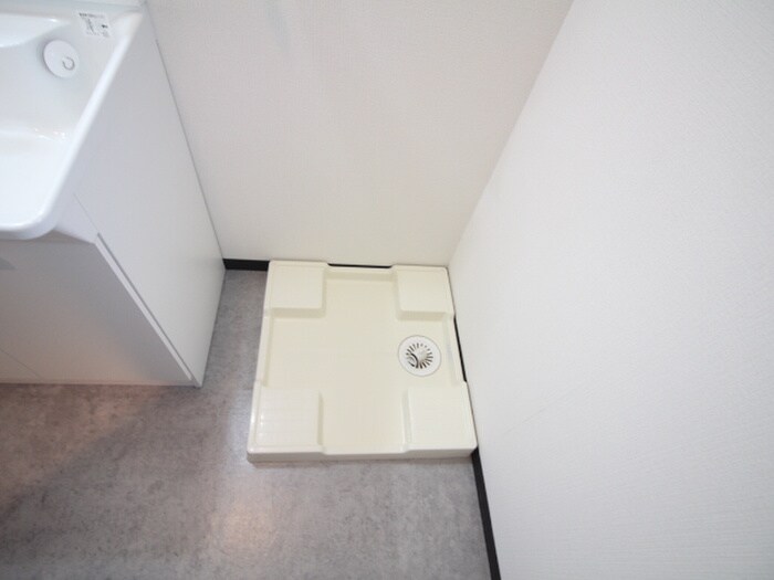 物件内観写真15　(洗濯機置場)