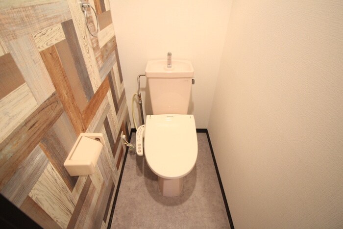 物件内観写真16　(トイレ)