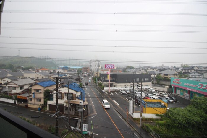 物件内観写真18　(室内からの展望)