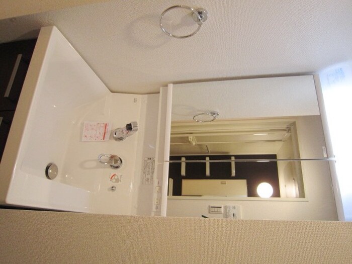 物件内観写真11　(洗面)