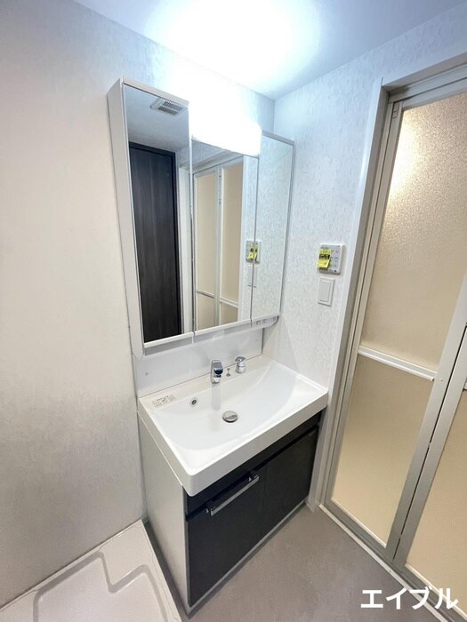 物件内観写真8　(洗面)