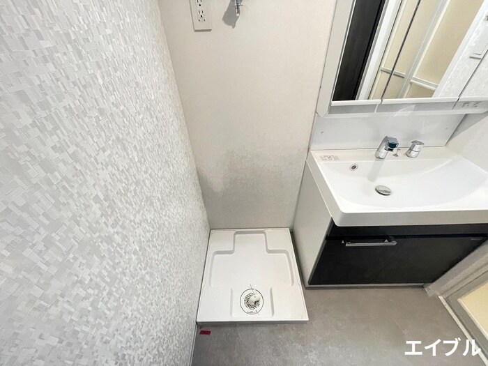 物件内観写真13　(洗濯機置場)