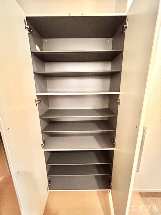 物件内観写真13　(靴箱)