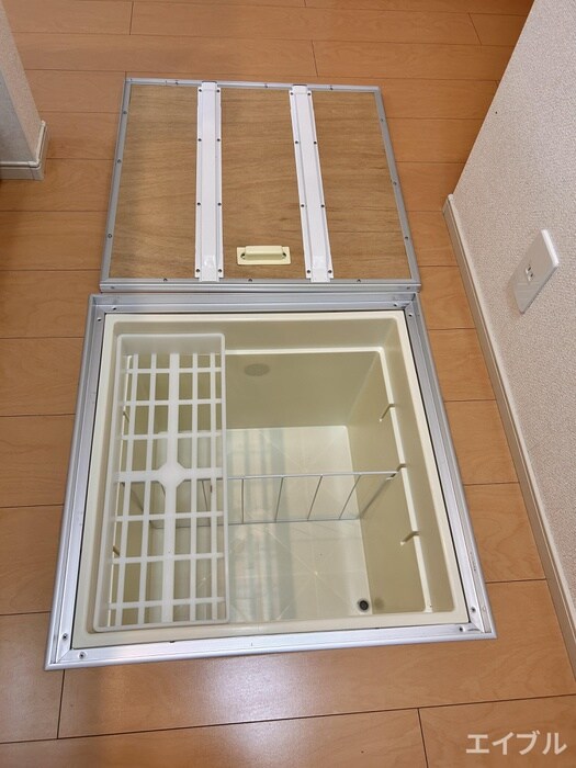 物件内観写真15　(収納)