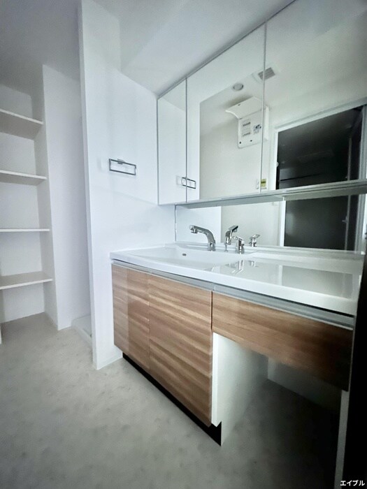 物件内観写真12　(洗面)