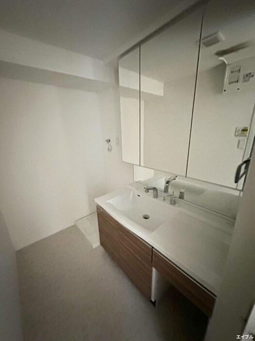 物件内観写真12　(洗面)