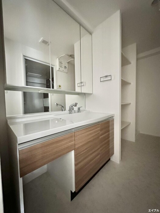 物件内観写真12　(洗面)