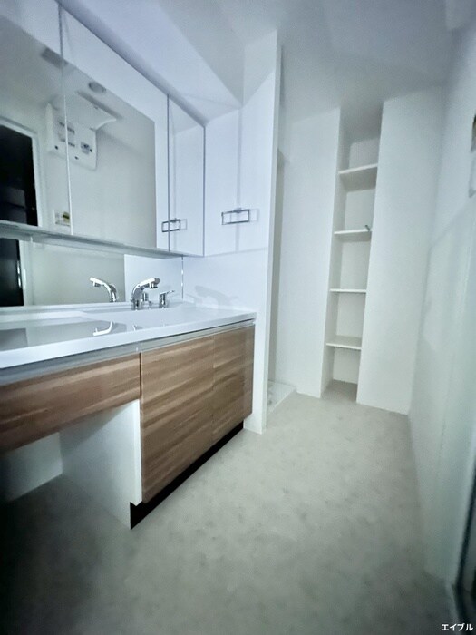 物件内観写真13　(洗面)