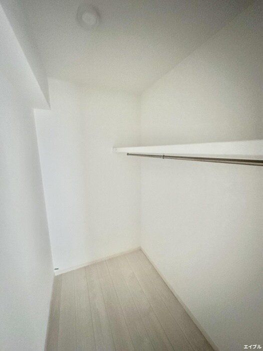 物件内観写真15　(収納)