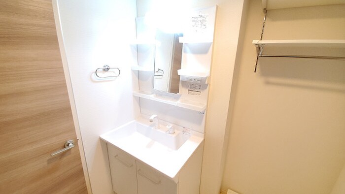 物件内観写真12　(洗面)