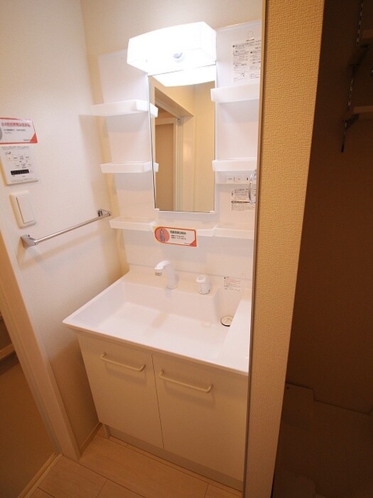 物件内観写真13　(洗面)