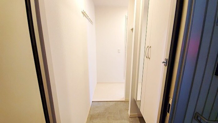 物件内観写真14　(玄関)