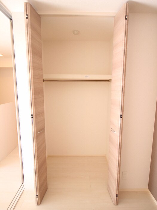 物件内観写真15　(収納)