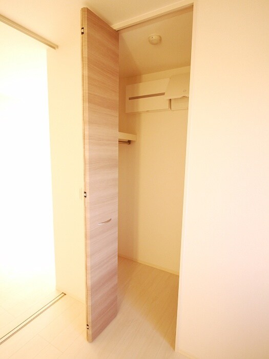 物件内観写真16　(収納)