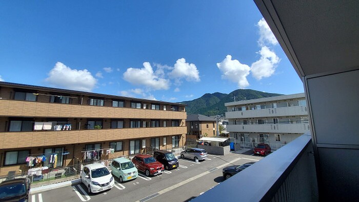 物件内観写真17　(室内からの展望)