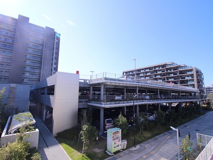 物件内観写真19　(室内からの展望)