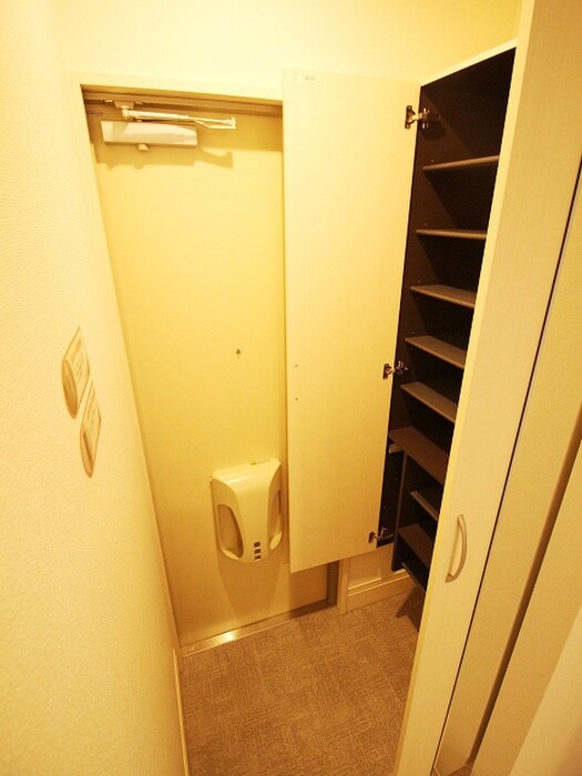 物件内観写真19　(靴箱)