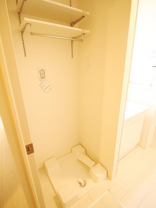 物件内観写真20　(洗濯機置場)