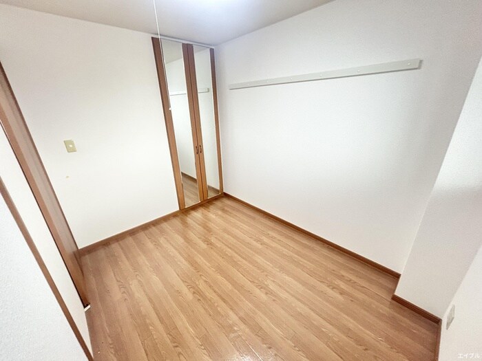 物件内観写真13　(居室)