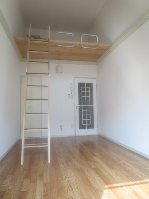 物件内観写真10　(居室)