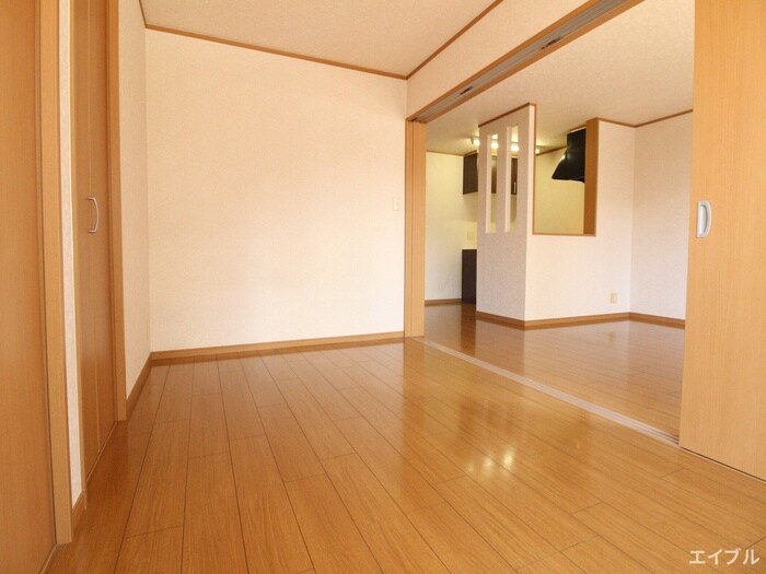 物件内観写真7　(居室)