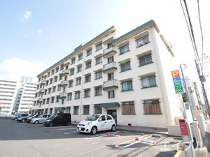 サン・ス－シエ外観写真