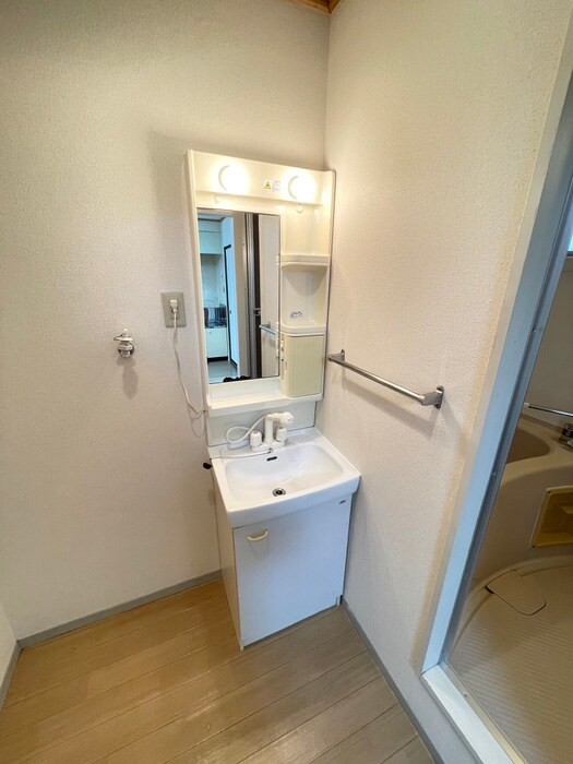 物件内観写真9　(洗面)