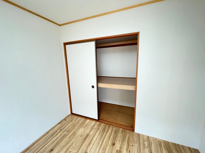 物件内観写真10　(収納)