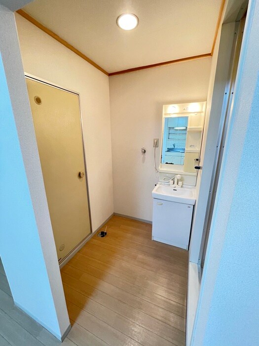 物件内観写真17　(洗濯機置場)