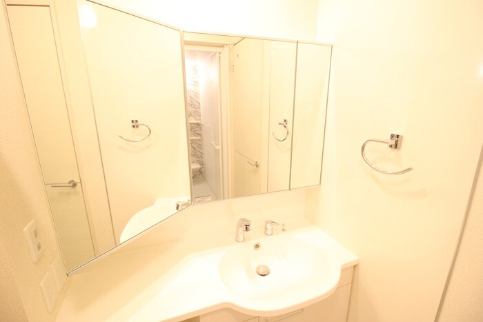 物件内観写真11　(洗面)
