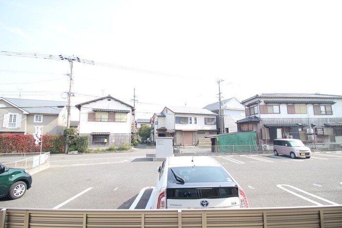 物件内観写真18　(室内からの展望)