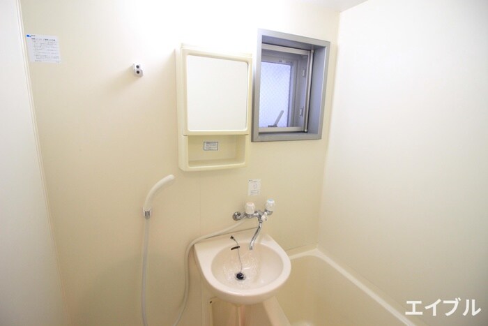 物件内観写真10　(洗面)