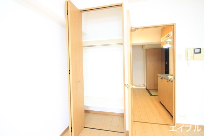 物件内観写真13　(収納)