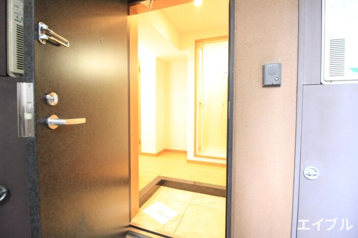 物件内観写真14　(玄関)