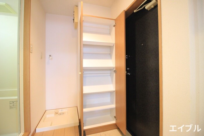 物件内観写真15　(靴箱)