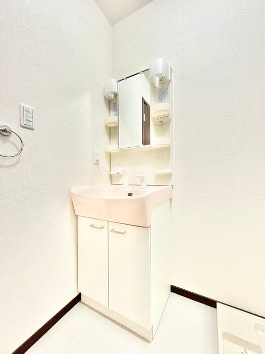 物件内観写真10　(洗面)