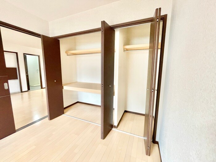 物件内観写真11　(収納)