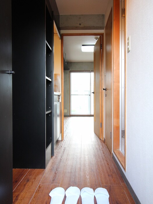 物件内観写真16　(廊下)
