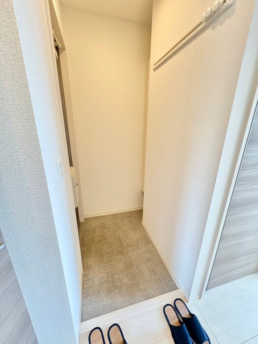 物件内観写真15　(玄関)