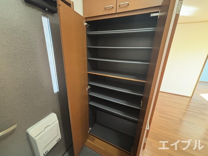 物件内観写真17　(靴箱)