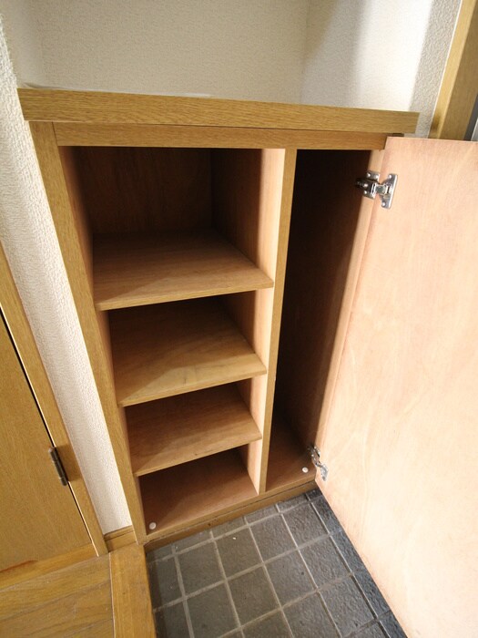 物件内観写真16　(靴箱)