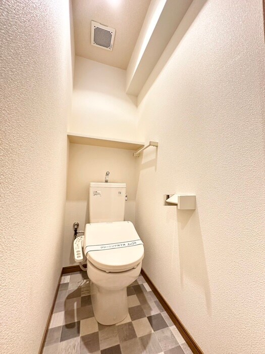 物件内観写真9　(トイレ)