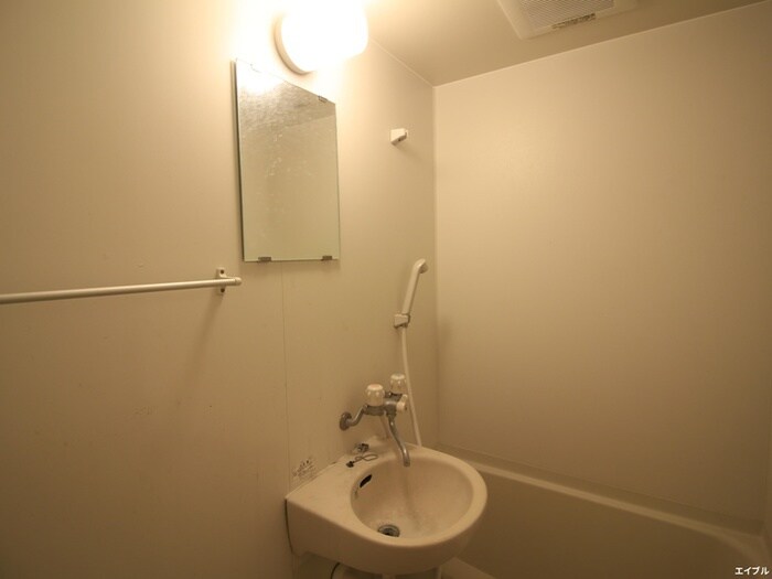 物件内観写真12　(洗面)